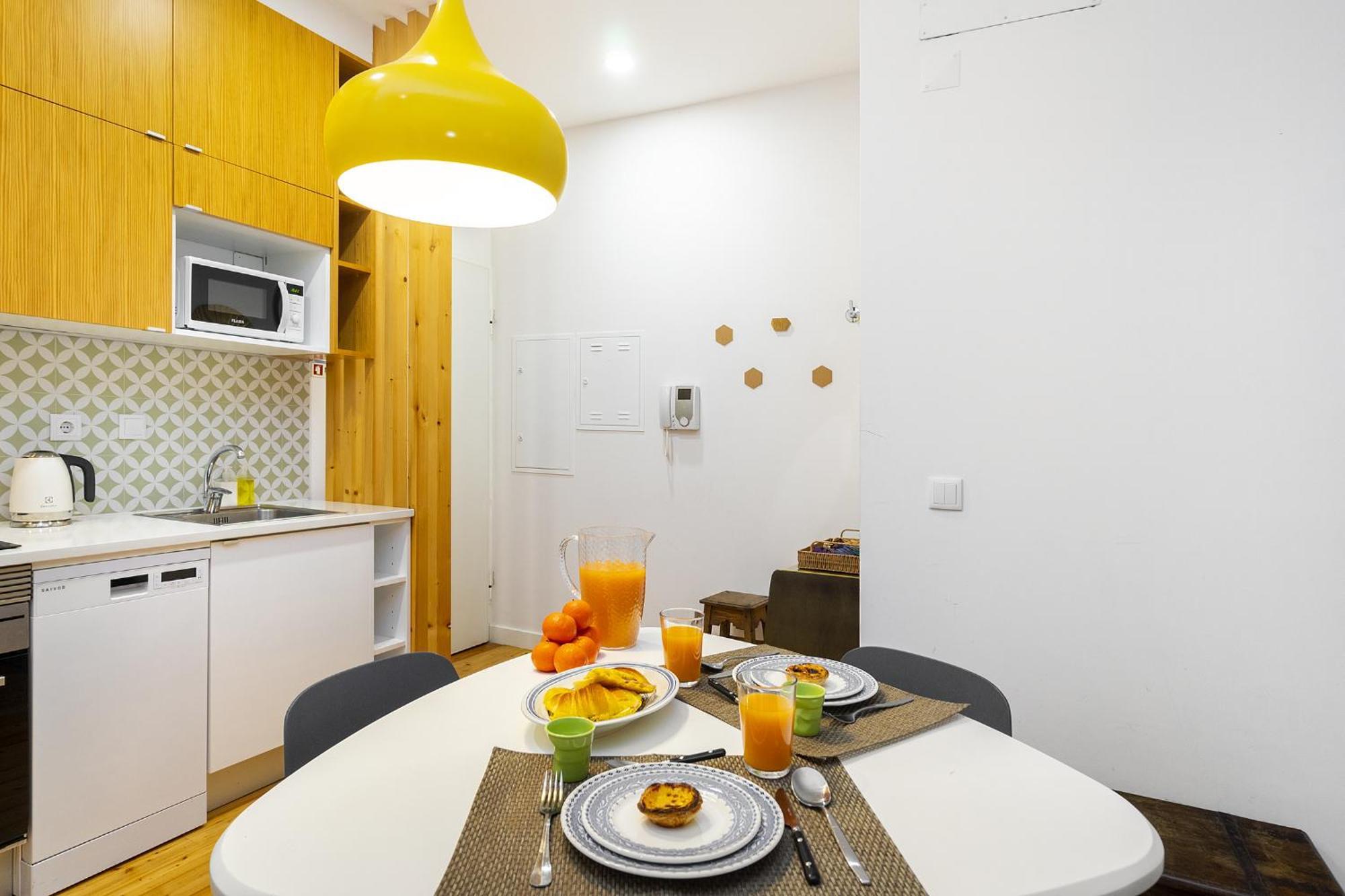 Whome Dreamy Living Your Chic Graca Retreat Apartment